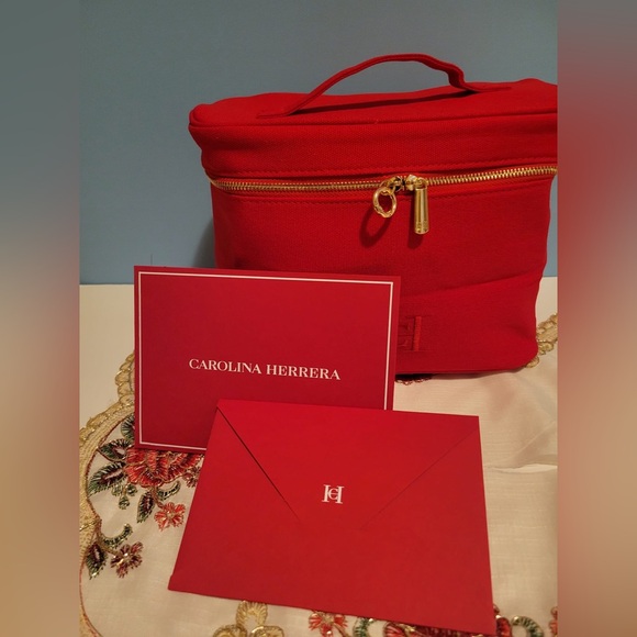 CAROLINA HERRERA BIG MAKE UP BAG - Picture 2 of 9